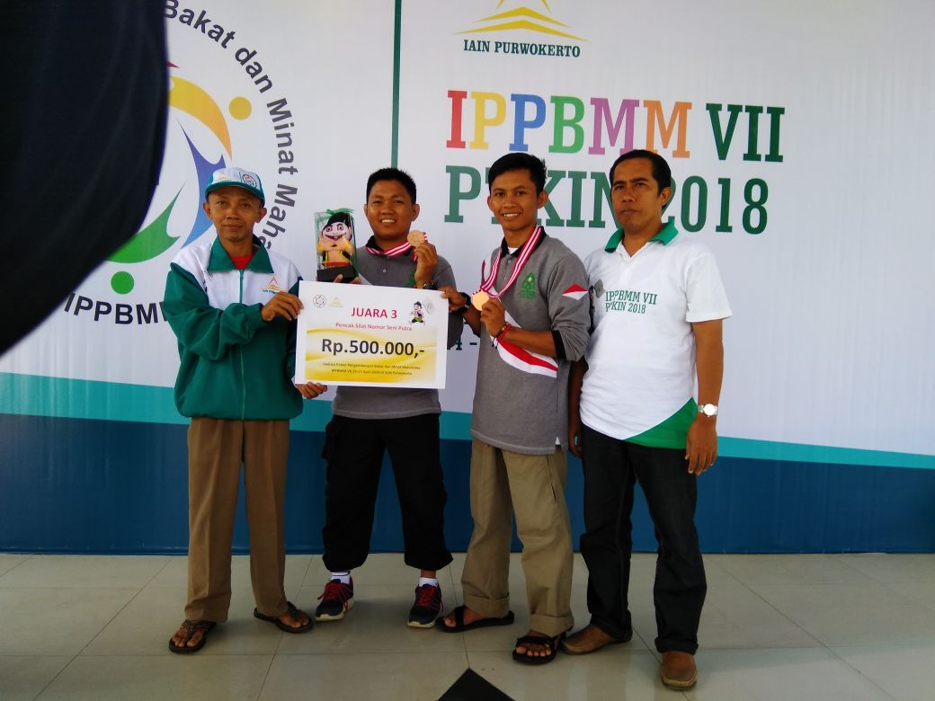 Gambar Delegasi Pencak Silat Ganda UIN Alauddin Sabet Juara 3 di IAIN Purwokerto